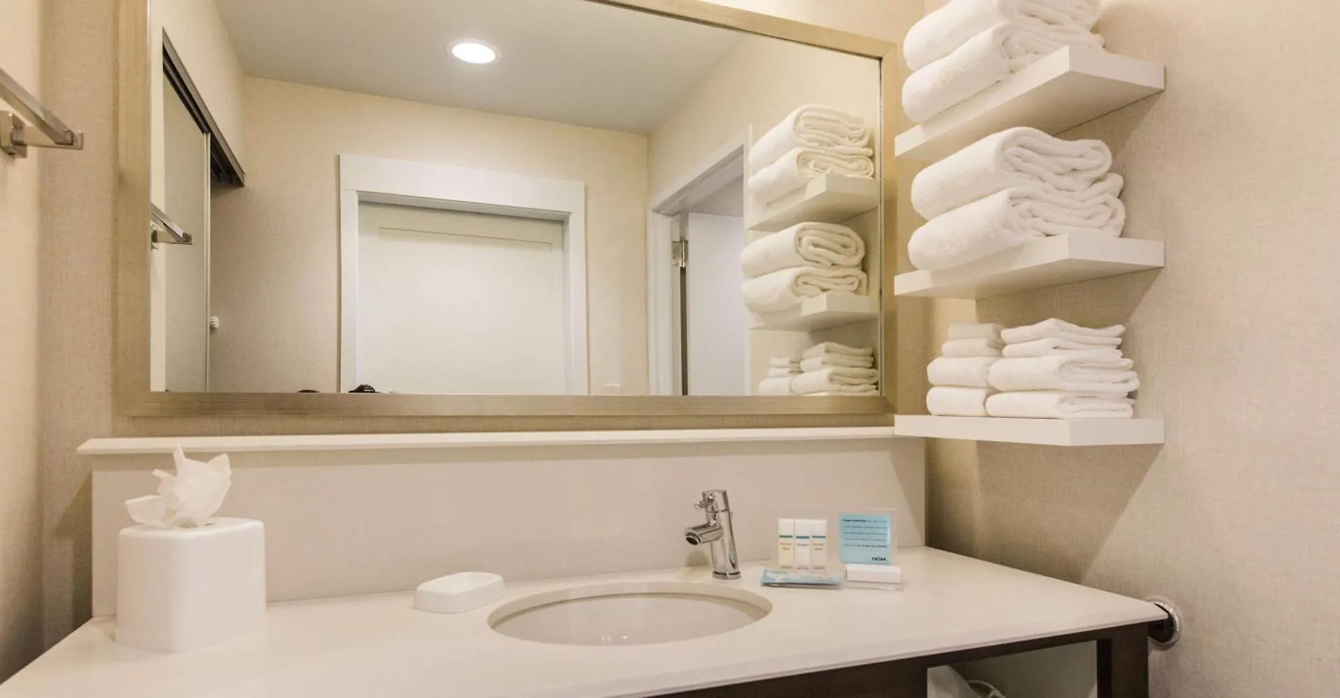 Hampton Inn & Suites Charlotte/Ballantyne, Nc Hotel Charlotte